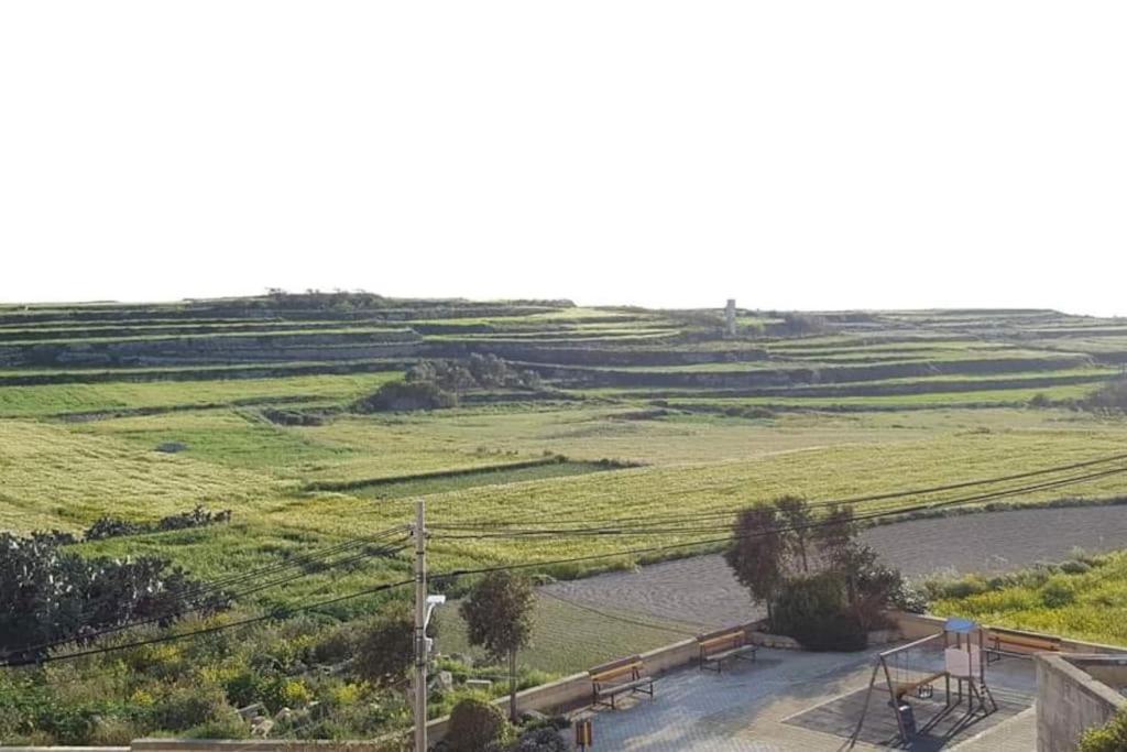 Farmhouse Villa With Large Pool And Garden In Gozo Għarb Exterior foto